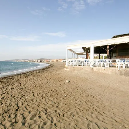 Beachfront Penthouse With Sea Views, Hot Tub, Bbq Casares