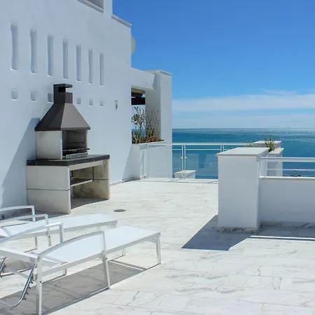 Beachfront Penthouse With Sea Views, Hot Tub, Bbq Apartment Casares